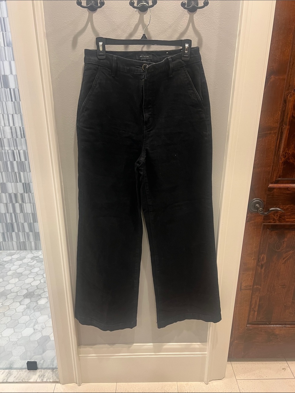 Ann Taylor Black Wide-Leg Trouser Jeans